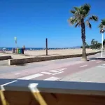 En Primera Linea De Playa En Lejlighed