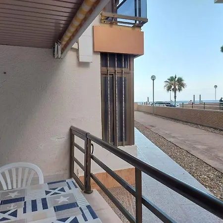En Primera Linea De Playa En Cambrils