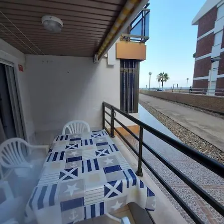Apartment En Primera Linea De Playa En Cambrils