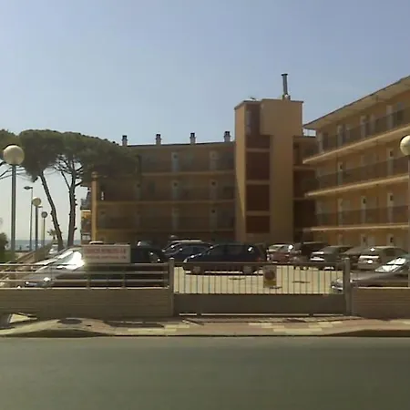 En Primera Linea De Playa En Apartment Cambrils
