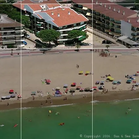 En Primera Linea De Playa En * Cambrils